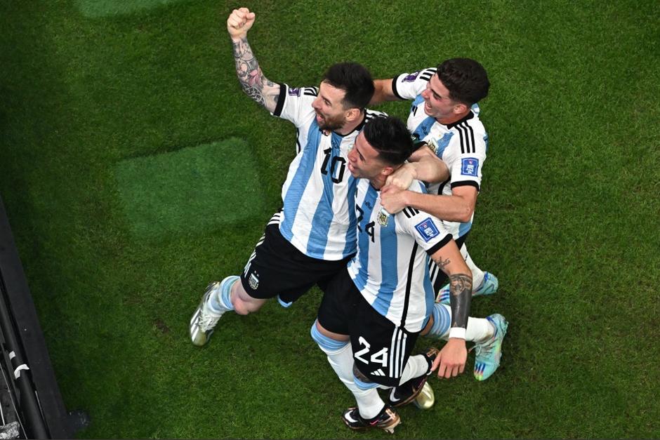 Argentina venció a México 2-0 y sigue viva en el torneo de Qatar 2022. (Foto: AFP)