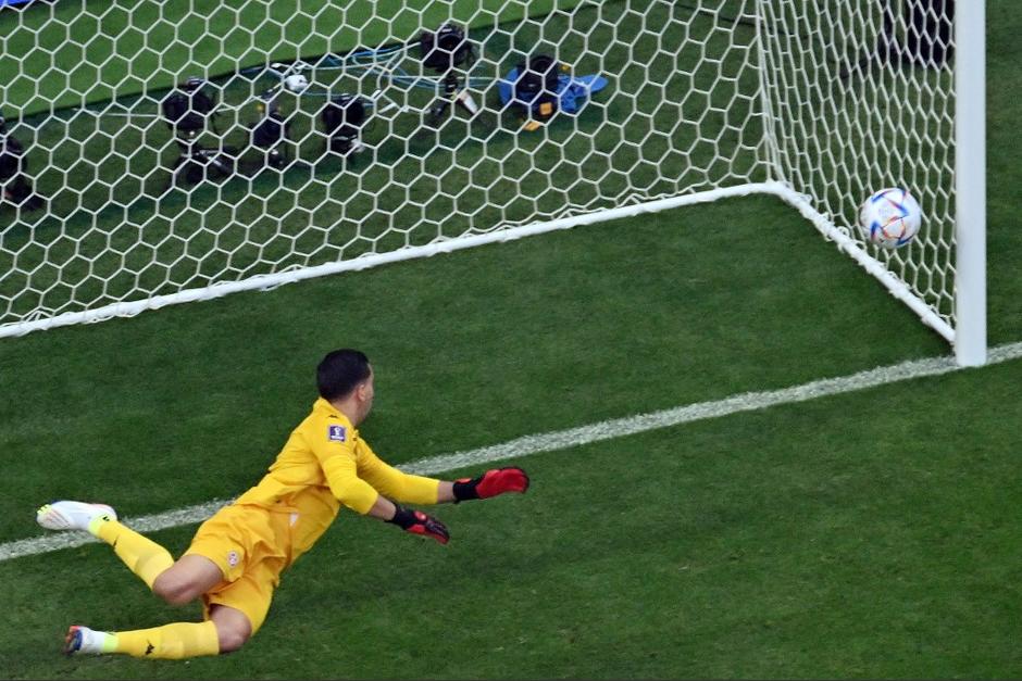 Australia venci&oacute; con la m&iacute;nima a T&uacute;nez en un partido complejo y lleno de faltas. (Foto: AFP)