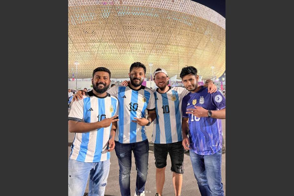 Luisito Comunica se dejó ver usando una camisola del equipo argentino. (Foto: Luisito Comunica/Instagram)