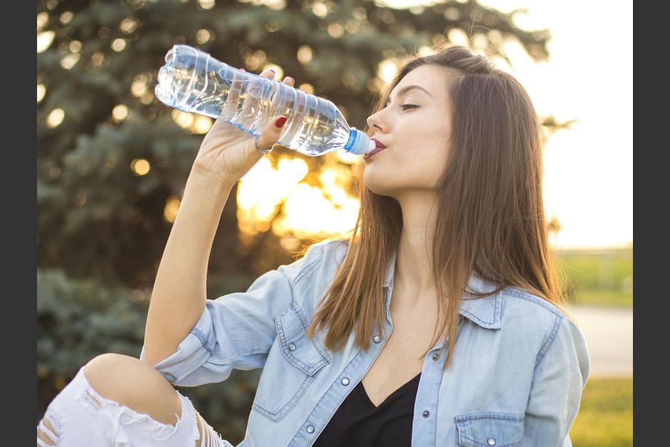 Un estudio desmintió la creencia de beber dos litros de agua al día. (Foto ilustrativa: iStock)&nbsp;