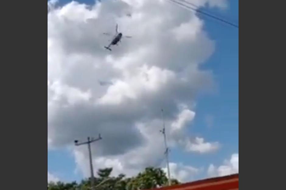 Un helicóptero en México con cuatro personas a bordo, se desplomó. (Foto: captura video)