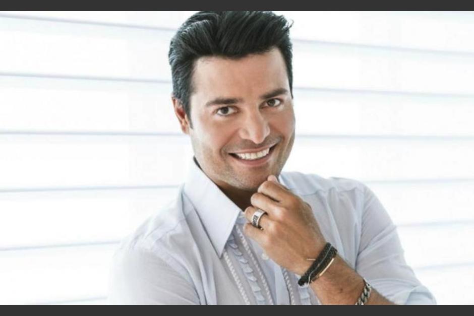 Chayanne se ha dejado ver con un rostro distinto. (Foto: La Raz&oacute;n)