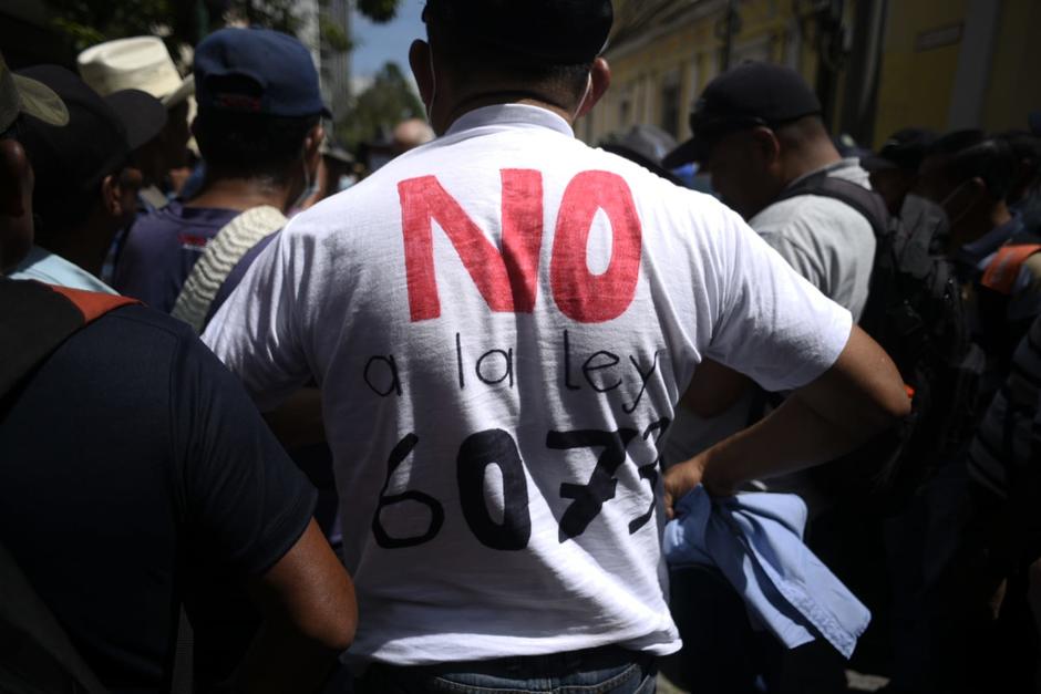 Los veteranos militares amenazaron con bloqueos por la aprobación de la iniciativa 6073. (Foto: Wilder López/Soy502)