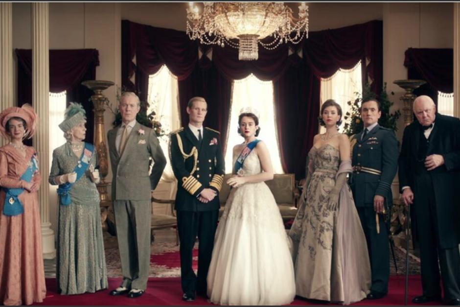The Crown aborda la vida de la realeza británica. (Foto: Netflix)