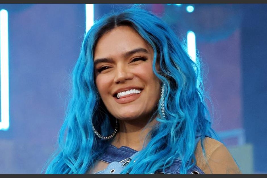Karol G perdi&oacute; su prenda al bailar. (Foto: Forbes)