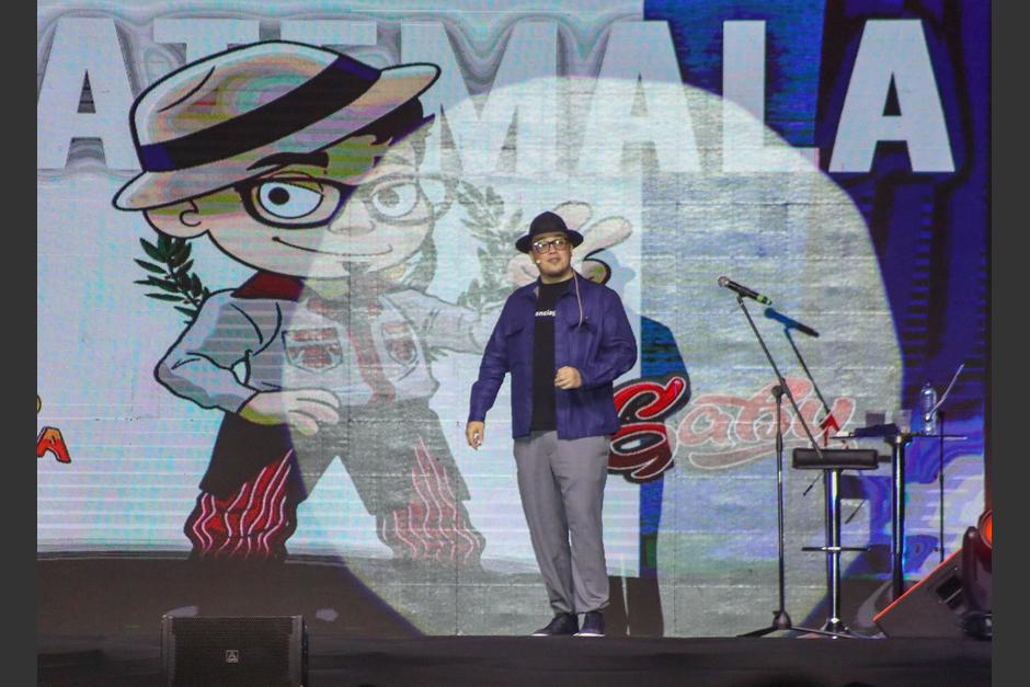 El comediante mexicano dijo que la hazaña del impostor le valió subirlo al escenario. (Foto: Óscar Rivas/Nuestro Diario)