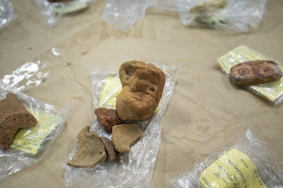 Piezas de cer&aacute;mica, entierros humanos y balas de plomo de arcabuces espa&ntilde;oles fueron encontrados. (Foto: AFP)