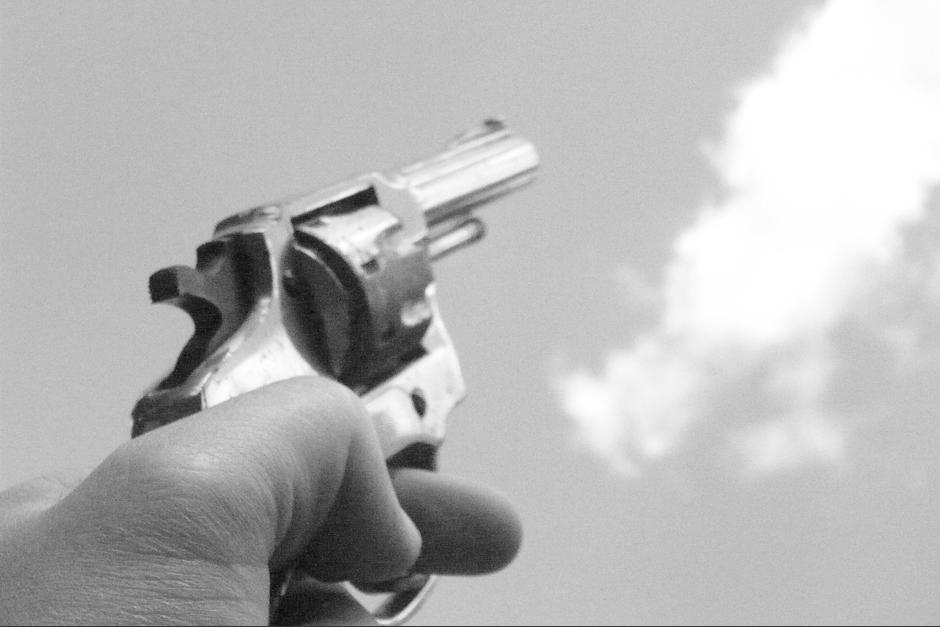 El hombre solía disparar al aire y no se imaginó que lastimaría a una persona. (Foto: Shutterstock)