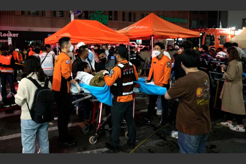 Una estampida humana cobró la vida de al menos 120 personas que celebraban Halloween en Corea del Sur. (Foto: Infobae)