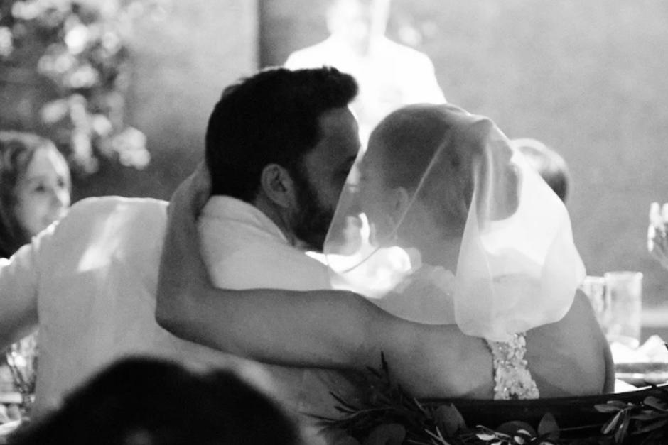 Jlo le dedic&oacute; su m&uacute;sica a Ben en plena boda. (Foto: Oficial)