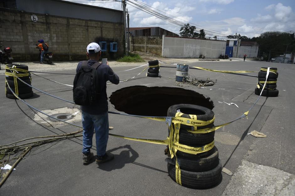 Reportan un nuevo hundimiento en cercan&iacute;as al primero en la zona industrial de El Naranjo en Mixco. (Foto: Wilder L&oacute;pez/Soy502)