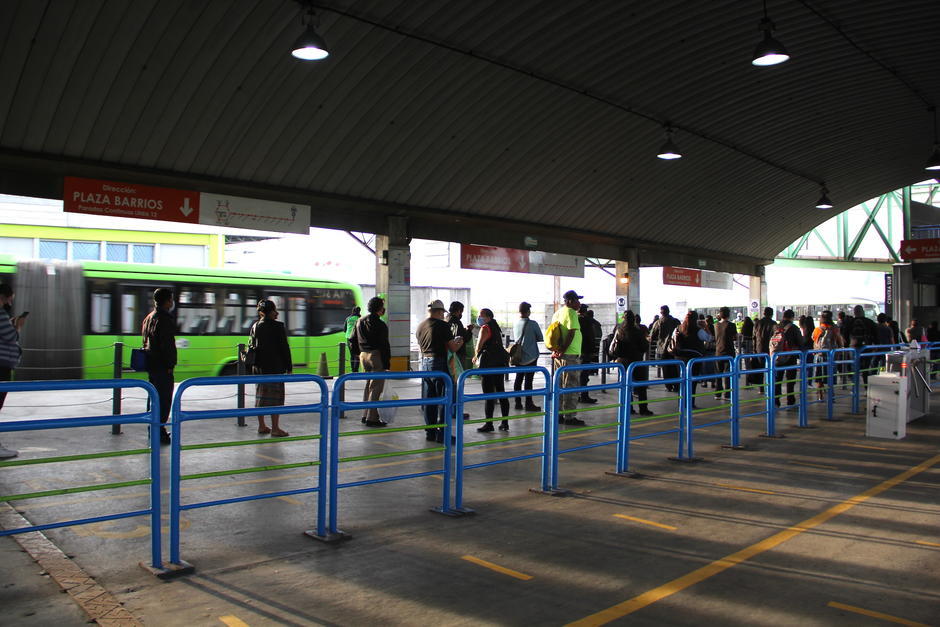 Un hombre murió en la planta alta de la Central de Transferencia Sur&nbsp; (Centra Sur) en la zona 12, aparentemente sufrió problemas cardíacos. (Foto ilustrativa: Archivo/Soy502)