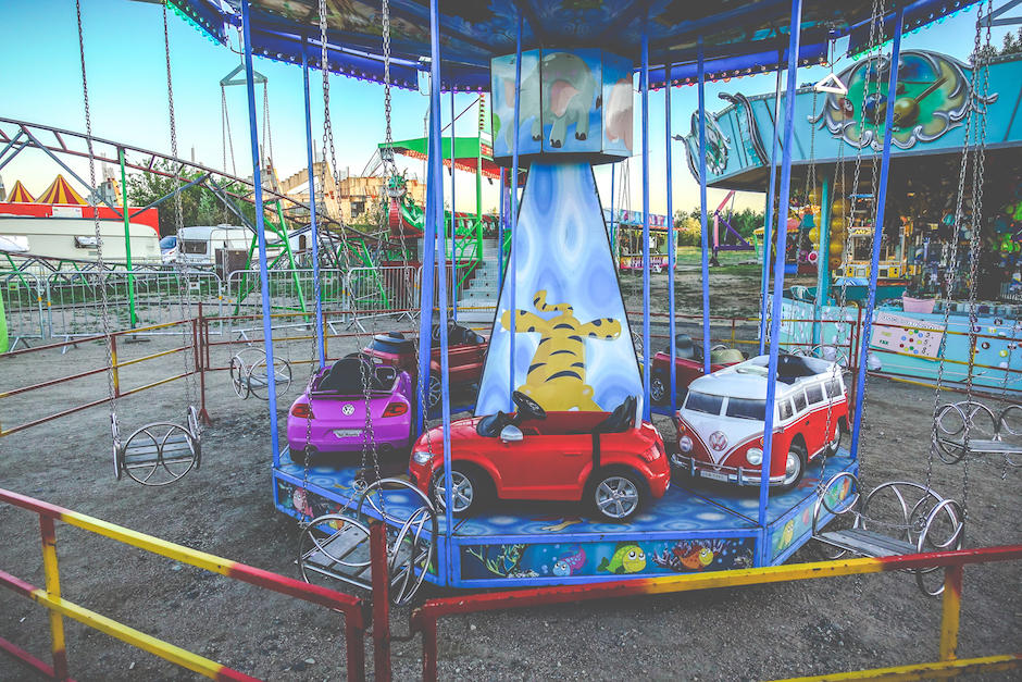 Una menor salió expulsada junto a un carro de juego mecánico instalado en una feria, aparentemente en San Miguel Petapa. (Foto ilustrativa: Shutterstock)