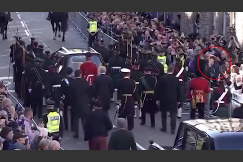 El pr&iacute;ncipe Andr&eacute;s fue insultado en Edimburgo. (Foto: Captura de pantalla)