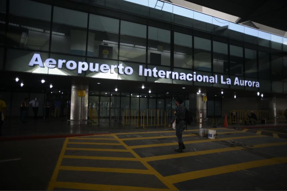 Francis Argueta, director de Aeronáutica Civil, explicó que el no dejar ingresar a los pasajeros fue un mal y equivocado criterio de un agente de seguridad. (Foto: Archivo/Soy502)