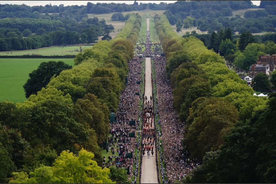 Miles de personas acudieron a darle el último adiós a la reina Isabel II. (Foto: Royal Family)
