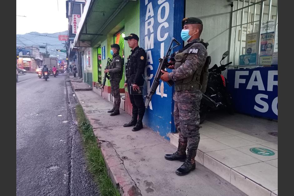 Los soldados han sido vistos patrullando junto a la PNC. (Foto: Ej&eacute;rcito de GIuatemala)