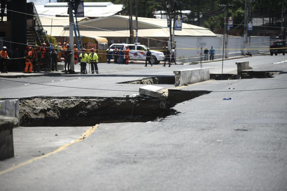 Los nuevos agujeros de Villa Nueva están a 250 metros del socavamiento que se registró en junio pasado. (Foto: Wilder López/Soy502)
