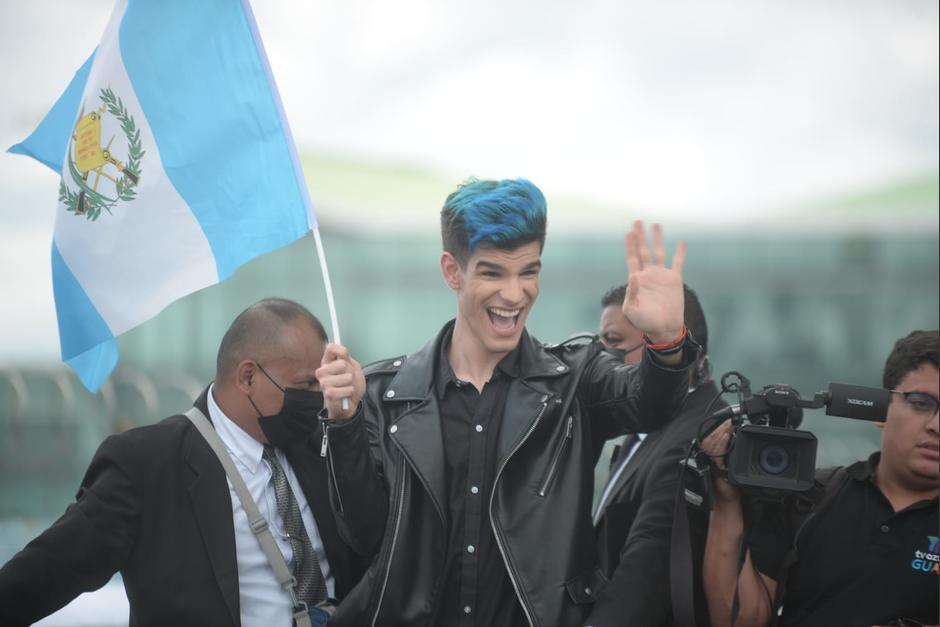 En redes sociales los fan&aacute;ticos de Nelson le han reclamado al Grupo Ca&ntilde;averal por haber excluido al artista de algunas presentaciones de su gira. (Foto: Wilder L&oacute;pez/Soy502)&nbsp;