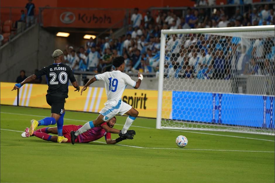 Guatemala dej&oacute; ir el triunfo de las manos ante Honduras. (Foto: Fedefut)