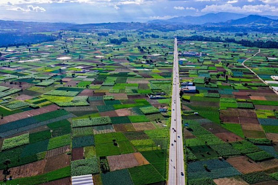 As&iacute; se mira Patzic&iacute;a desde el aire. (Foto: Jos&eacute; Eduardo Valdiz&aacute;n)