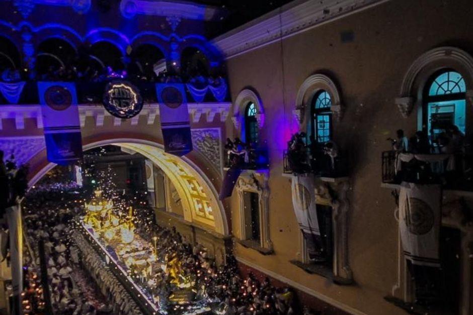 La procesi&oacute;n de Candelaria es una de la m&aacute;s grandes que transitan durante la Semana Santa en Guatemala. (Foto: RRSS)