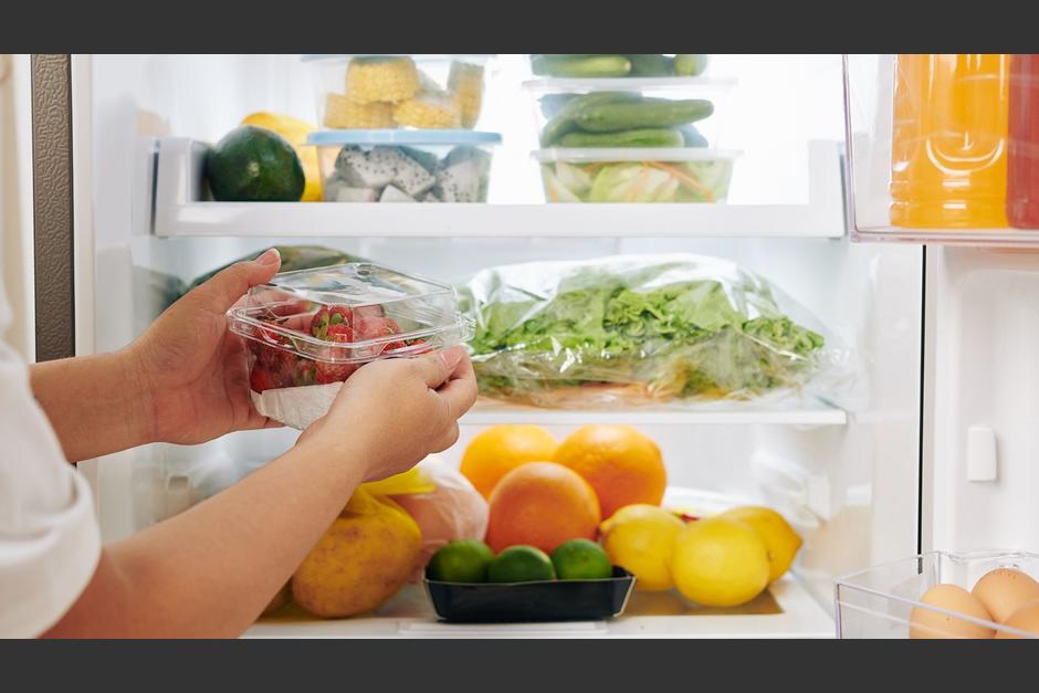 Se trata de un error muy com&uacute;n a la hora de guardar los alimentos en el refrigerador. (Foto: CNN)