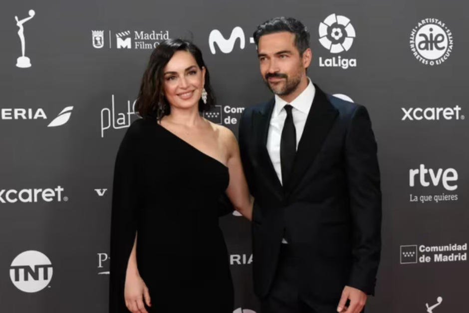 La pareja sorprendi&oacute; en los premios al presentarse tomados de la mano. (Foto: Prensa Premios Platino/Juan Bezos)