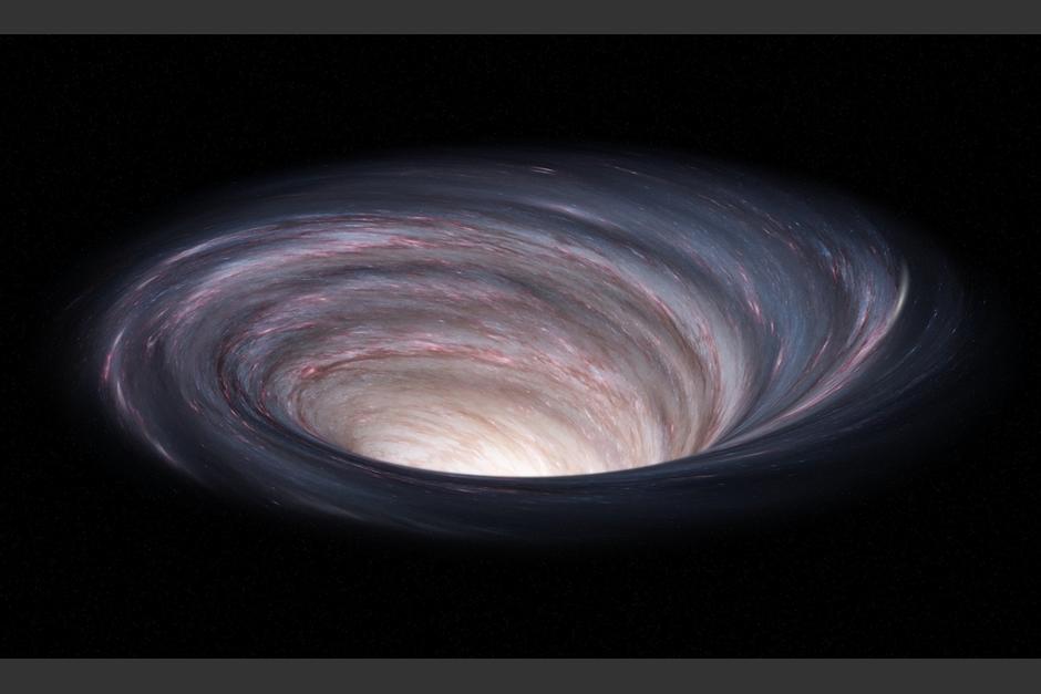 El agujero negro m&aacute;s grande del universo es del tama&ntilde;o de 30 mil millones de soles. (Foto: Shutterstock)