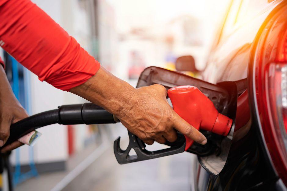 El precio de los combustibles ha sufrido incrementos en las últimas semanas. Expendedores señalan que se debe al comportamiento en el precio de los hidrocarburos a nivel internacional. (Foto: Shutterstock)