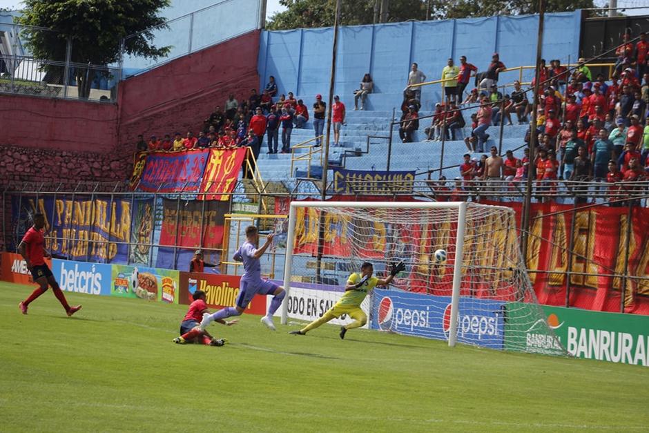 Antigua venció a los Rojos de Municipal en su cancha. (Foto: Facebook: Lethes)