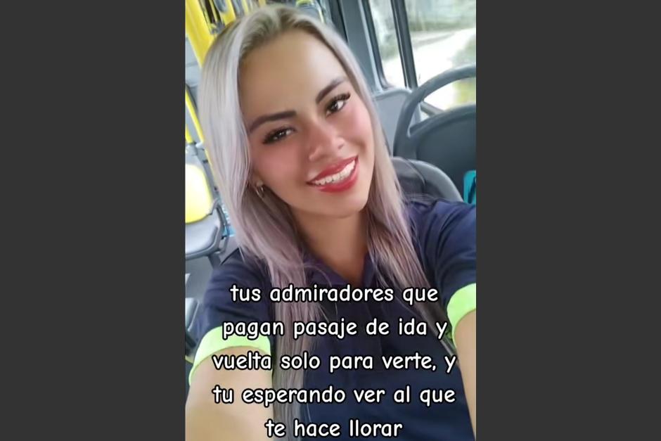 La guatemalteca cautiva en redes sociales con su belleza y habilidad al volante. (Foto: captura de video)