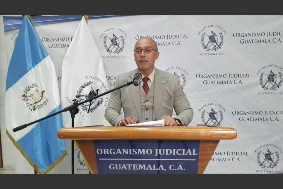 El portavoz del CSJ, Rudy Esquivel, preside la conferencia de prensa de la CSJ. (Foto: Captura de video)