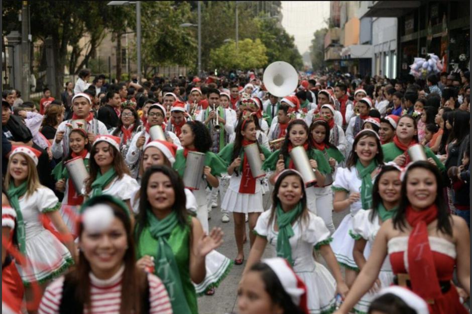 El desfile de bandas navideñas llegará a la ciudad para recorrer distintos puntos y alegrar a los guatemaltecos. (Foto: archivo/Soy502)