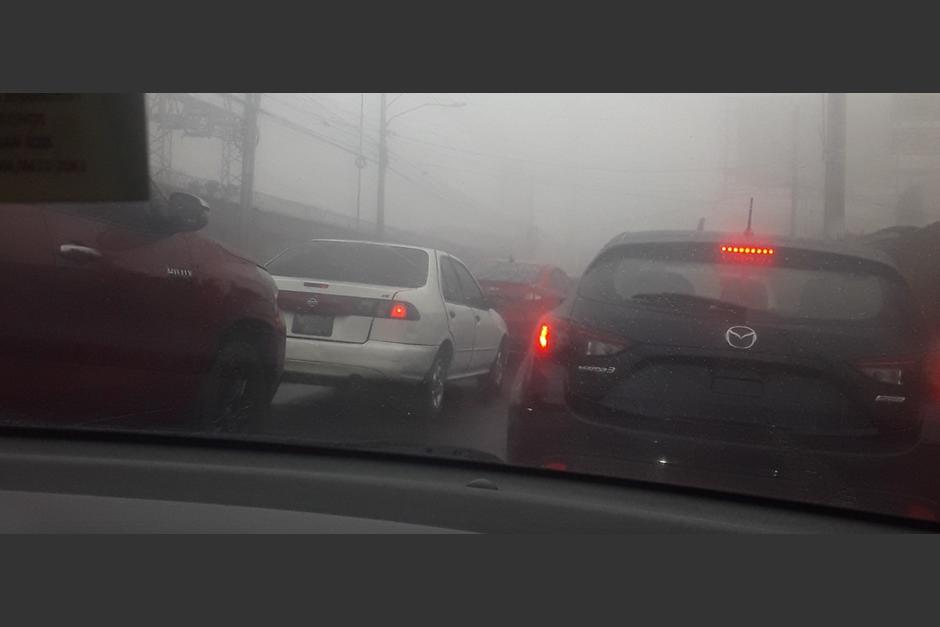 Conductores reportaron quedarse varados en el tránsito de Carretera a El Salvador durante esta mañana de martes 5 de diciembre. (Foto: redes sociales)&nbsp;