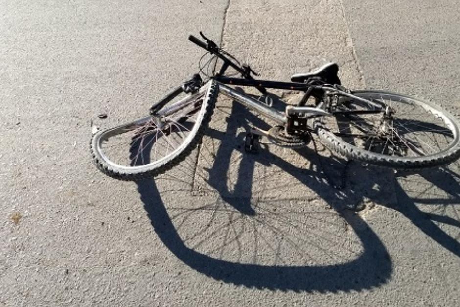 El niño que jugaba en su bicicleta, perdió el control e impactó con un paredón en Mixco. (Foto ilustrativa: centralnoticias.cl)
