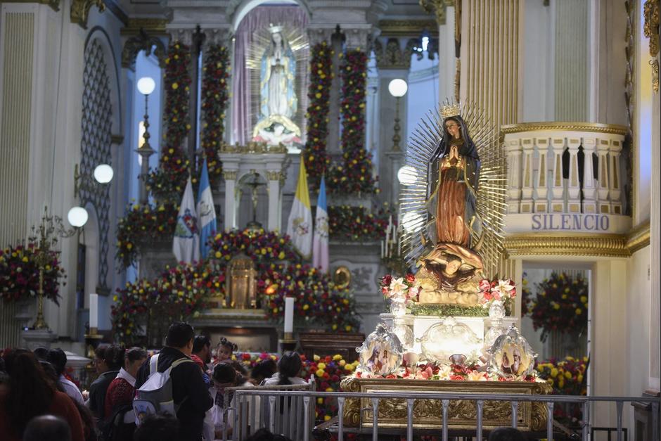 Desde este lunes comienzan los festejos que celebran la imagen de Santa María de Guadalupe; este será el recorrido del cortejo procesional en su honor. (Foto: Wilder López/Soy502)&nbsp;
