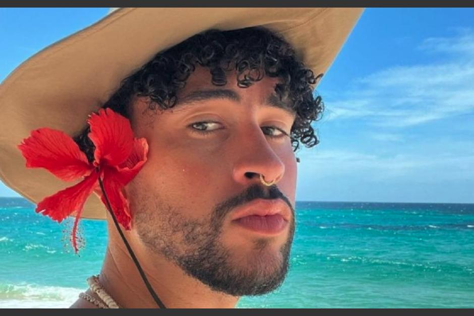 Bad Bunny se pronunció tras polémico incidente con una fan y su celular. (Foto: PorEsto)