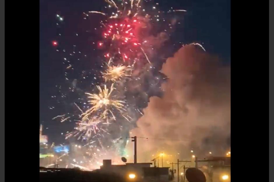 Una guatemalteca revel&oacute; un video del incendio en coheter&iacute;a en zona 6 que caus&oacute; confusi&oacute;n por algunos minutos. (Foto: captura de pantalla)&nbsp;