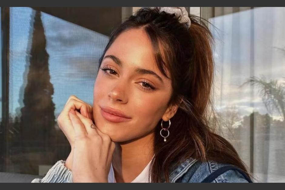 Una fan&aacute;tica le toc&oacute; el ombligo a Tini Stoessel y ella reaccion&oacute;. (Foto: redes sociales)