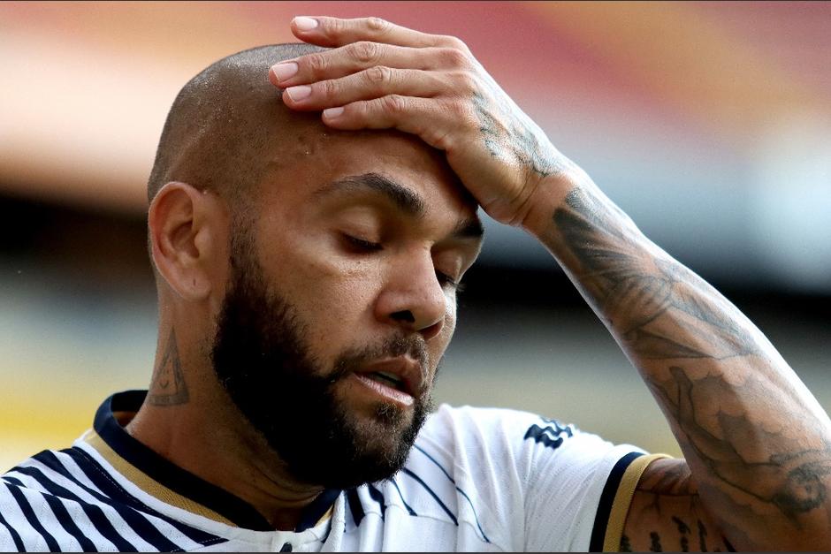 Fiscal&iacute;a pide prisi&oacute;n sin fianza para Dani Alves por presunta agresi&oacute;n sexual. (Foto: AFP)