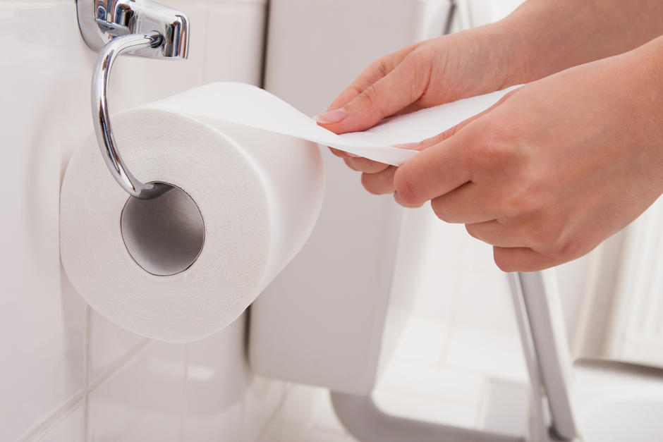 Existe un truco que podría ayudarte a no gastar tanto papel higiénico. (Foto: Shutterstock)