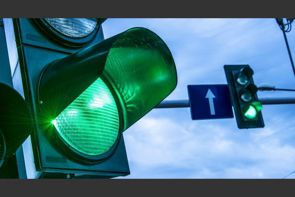 La Municipalidad ejecutará el proyecto de semáforos inteligentes este año. (Foto: Shutterstock)