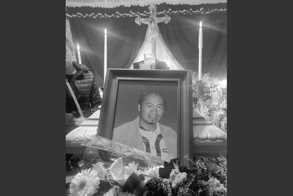 Este martes 7 de febrero en horas de la tarde, le darán el último adiós al periodista que murió tras ser atropellado en la bajada de Las Cañas. (Foto: Informativo GT)