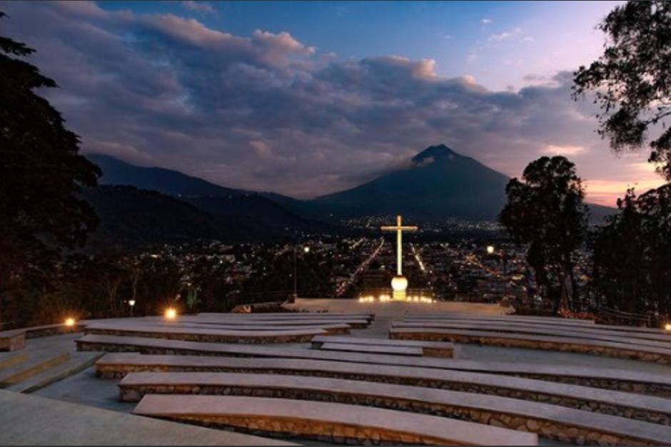 El mirador "Cerro de la Cruz" de Antigua Guatemala fue renovado, sin embargo ocasionó diversas manifestaciones. (Foto: INGUAT)