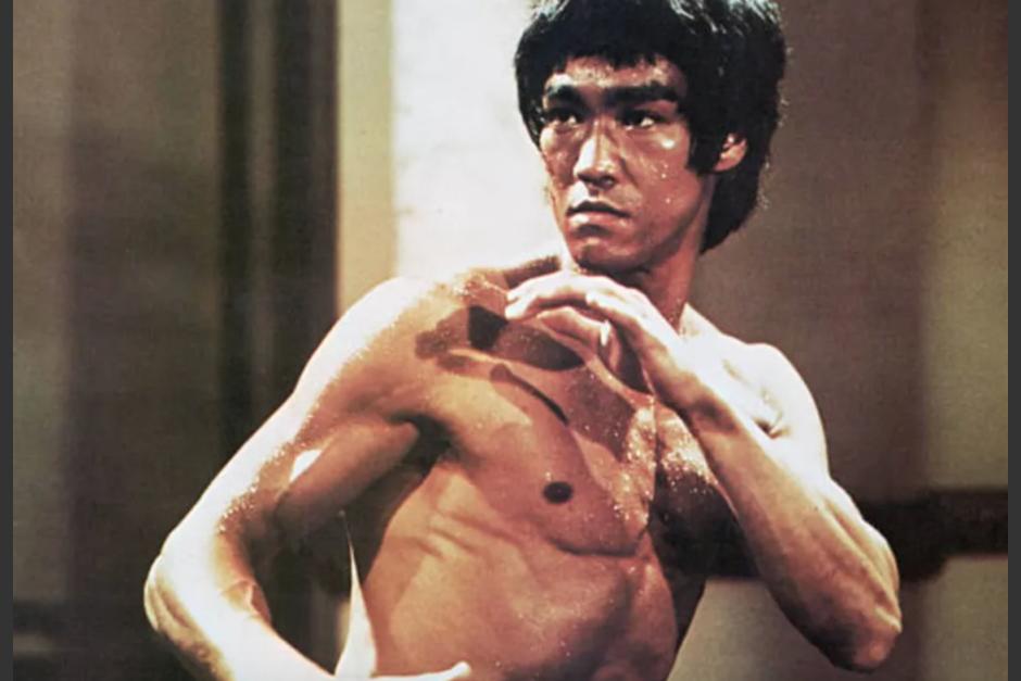 Un reciente estudio determinó que Bruce Lee pudo haber muerto por beber demasiada agua. (Foto: El Diario de NY)
