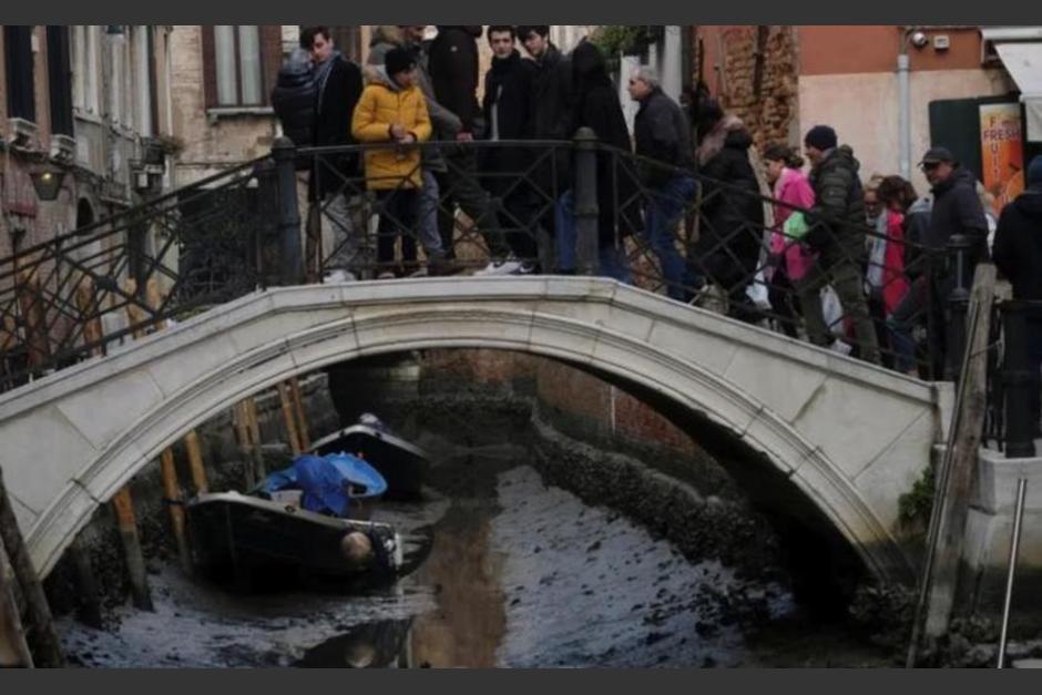 Dramáticas imágenes muestran la sequía que afecta los canales de Venecia. (Foto: Yahoo Noticias)&nbsp;