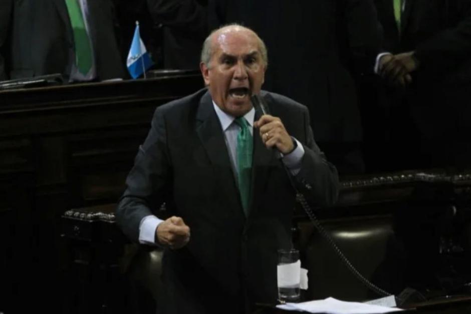 Mario Taracena dice que abandonar&aacute; la pol&iacute;tica, tras pol&eacute;mica con el partido pol&iacute;tico VOS. (Foto: Archivo/Soy502)