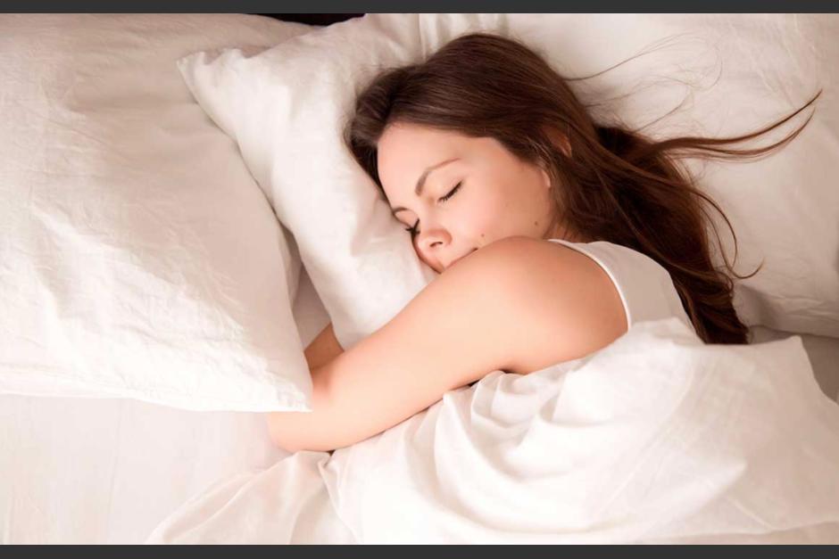 Si quieres descansar plenamente, debes ir a la cama a una hora en específico. (Foto: PsicoActiva)