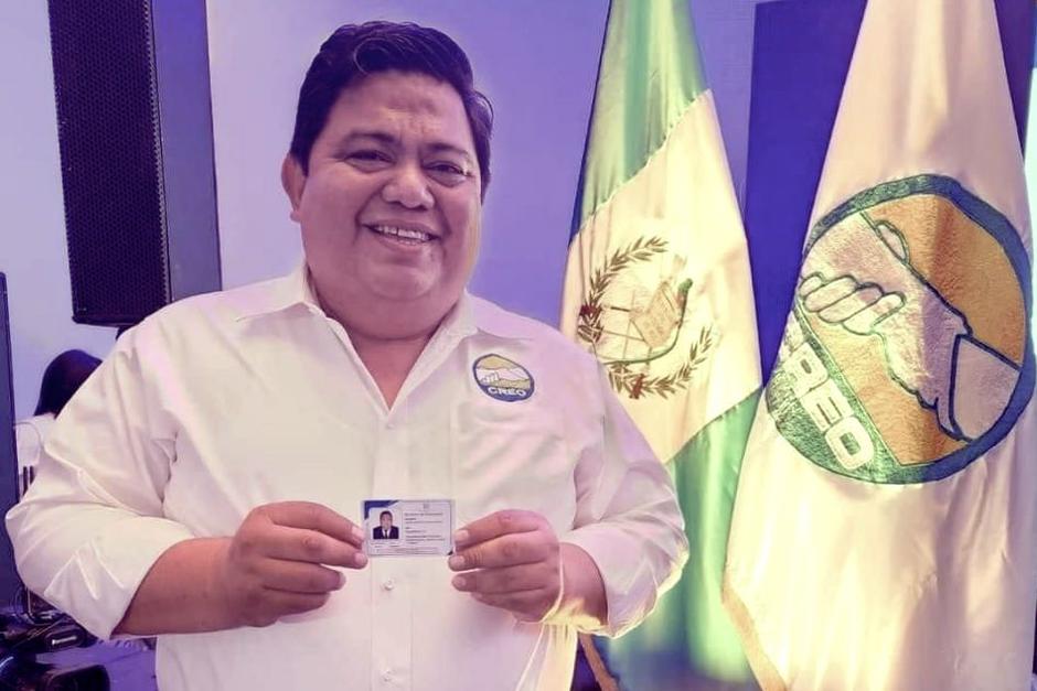 Jorge Alberto Chávez ya había recibido su credencial como candidato a alcalde de San Marcos por Creo. (Foto: TSE)